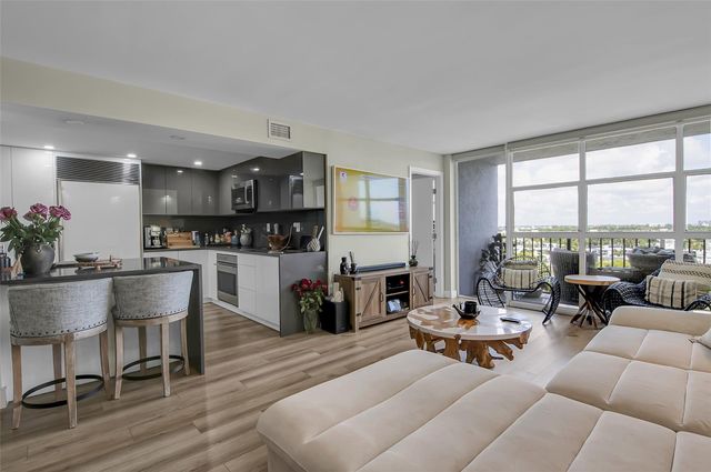 600 Parkview Dr 1029, Hallandale Beach, FL 33009