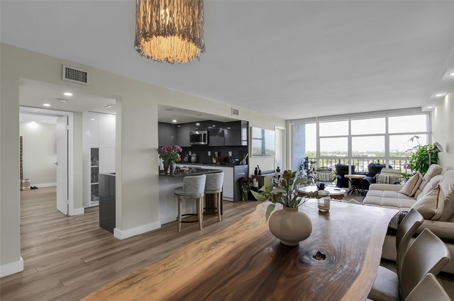 600 Parkview Dr 1029, Hallandale Beach, FL 33009