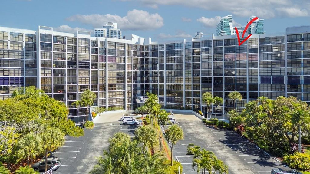 600 Parkview Dr 1029, Hallandale Beach, FL 33009