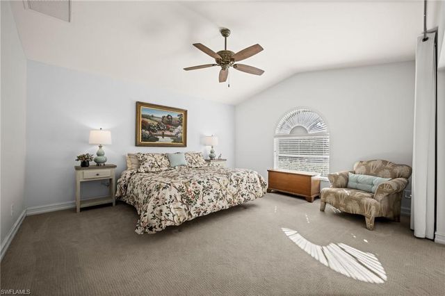 945 Moon Lake DR, Naples, FL 34104