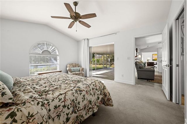 945 Moon Lake DR, Naples, FL 34104