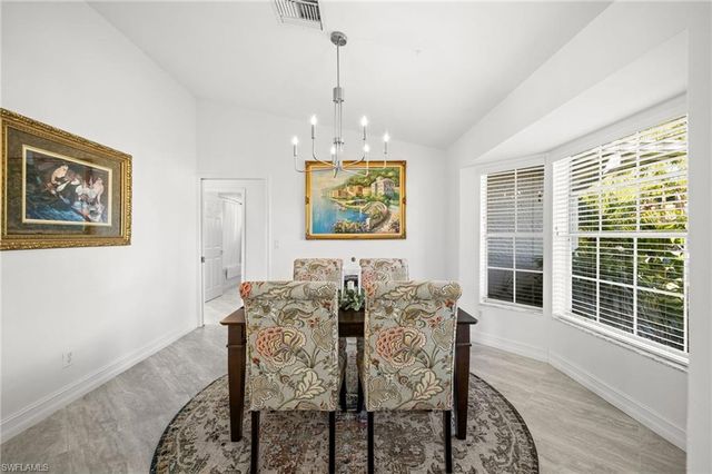 945 Moon Lake DR, Naples, FL 34104