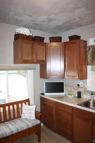 1731 E 8th St, Superior, WI 54880