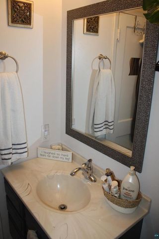 1731 E 8th St, Superior, WI 54880
