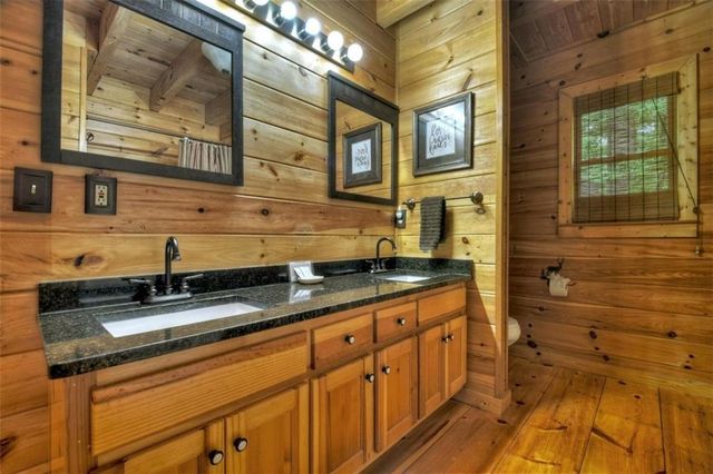 133 Muller Lane, Ellijay, GA 30540
