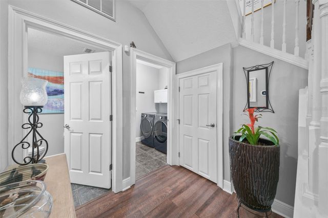185 BANYAN BAY DRIVE, St Petersburg, FL 33705