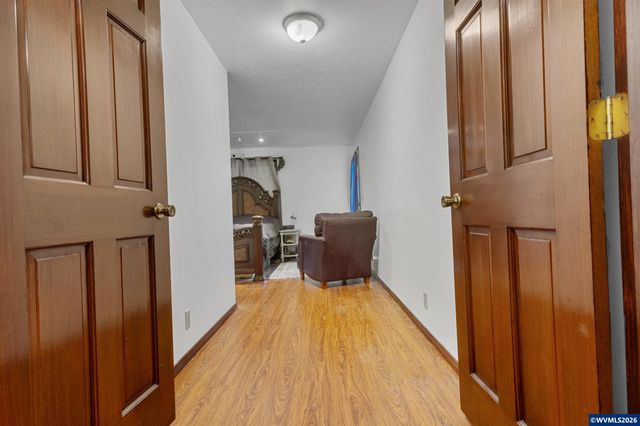 5665 Silverton Rd NE, Salem, OR 97305