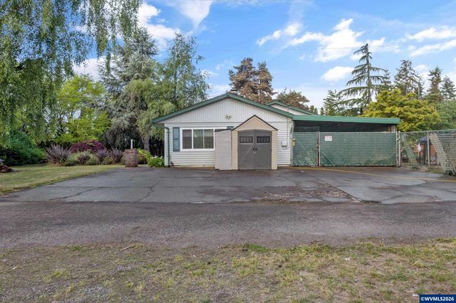 5665 Silverton Rd NE, Salem, OR 97305