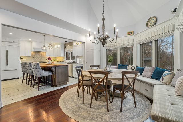 12165 W Castle Drive, Mokena, IL 60448