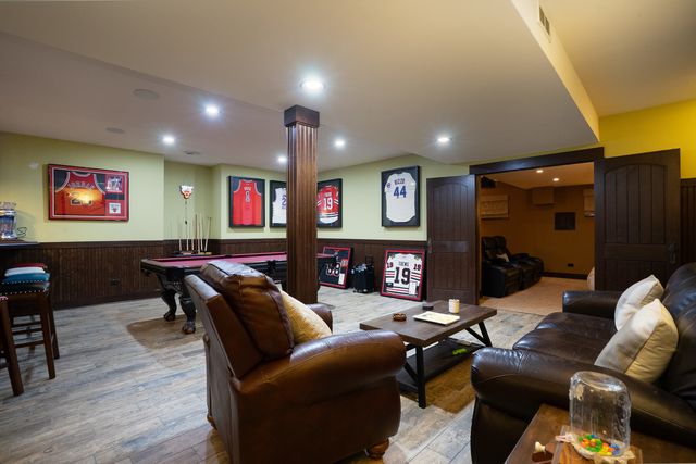 12165 W Castle Drive, Mokena, IL 60448