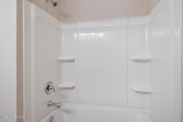 9050 River Birch Drive, Biloxi, MS 39532