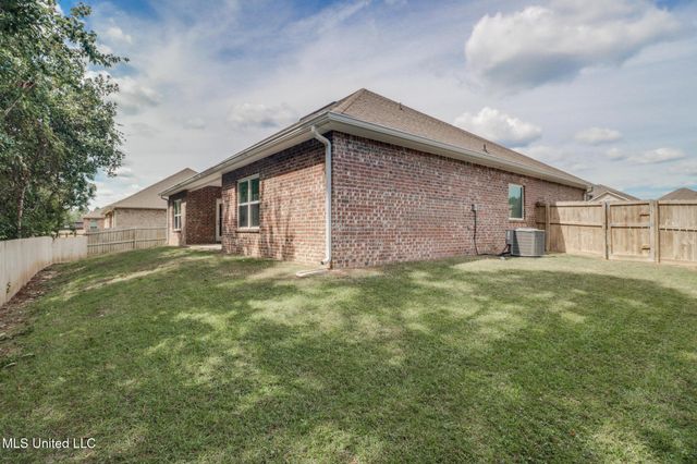 9050 River Birch Drive, Biloxi, MS 39532