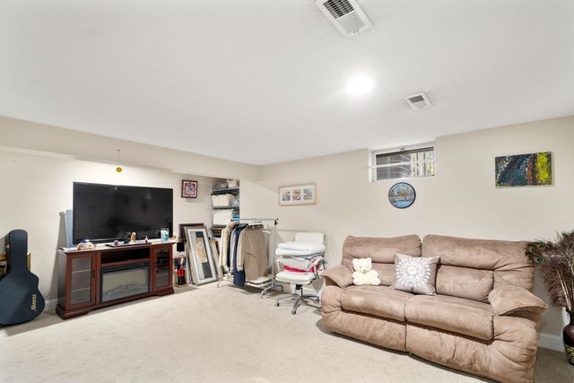20 Fern Brook Cir, Canton, MA 02021