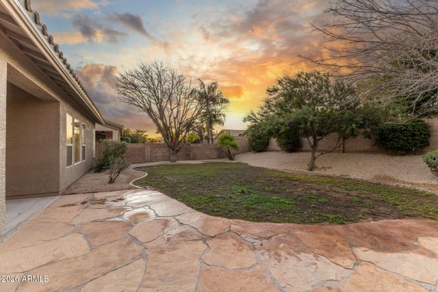 4382 E BRILES Road, Phoenix, AZ 85050