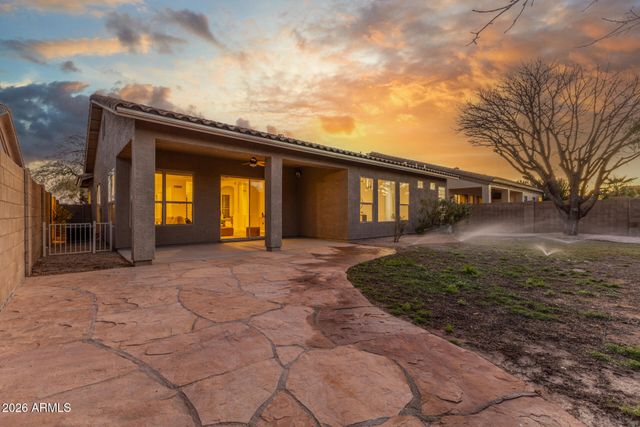 4382 E BRILES Road, Phoenix, AZ 85050