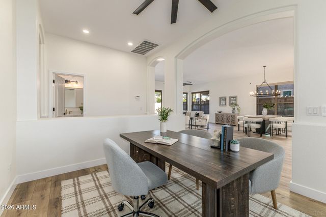 4382 E BRILES Road, Phoenix, AZ 85050