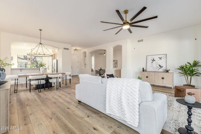 4382 E BRILES Road, Phoenix, AZ 85050