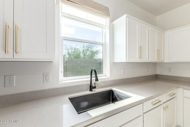 1863 W 23RD Avenue, Apache Junction, AZ 85120