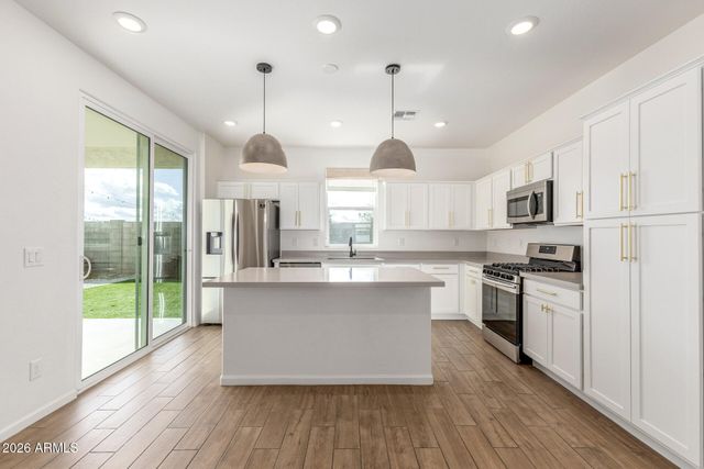 1863 W 23RD Avenue, Apache Junction, AZ 85120