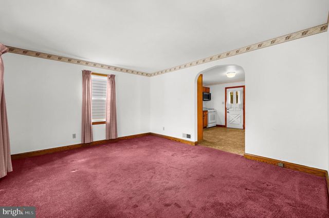 219 8TH AVE, Brooklyn Park, MD 21225