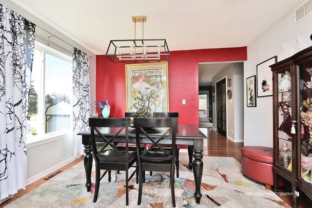 2428 Bridle Circle, Round Lake Beach, IL 60073