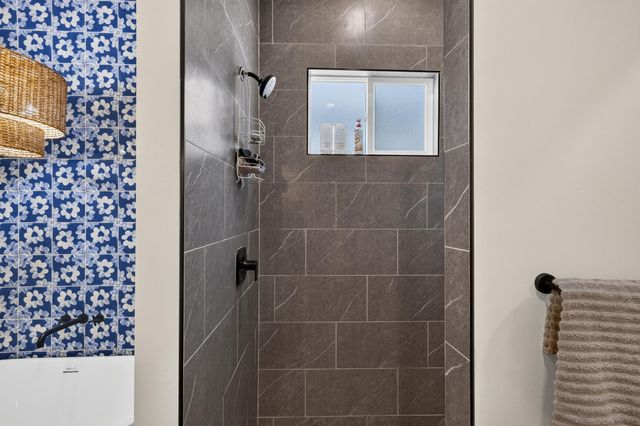436 Dennis Court NE, Los Lunas, NM 87031