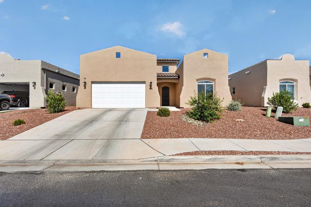 436 Dennis Court NE, Los Lunas, NM 87031