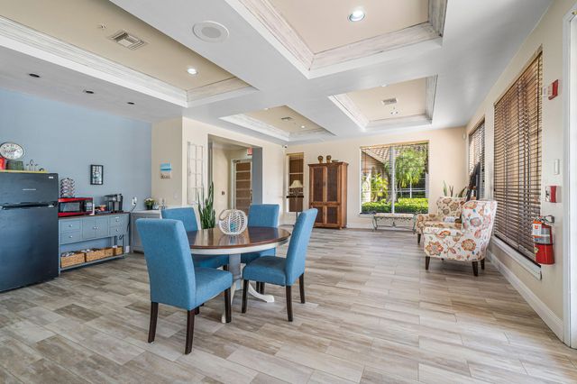 11720 Saint Andrews Place 206, Wellington, FL 33414