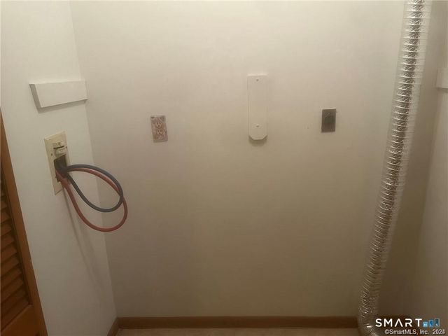 10 Macintosh Lane 10, Ansonia, CT 06478