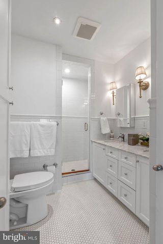 207 DELANCEY ST, Philadelphia, PA 19106