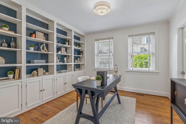 207 DELANCEY ST, Philadelphia, PA 19106