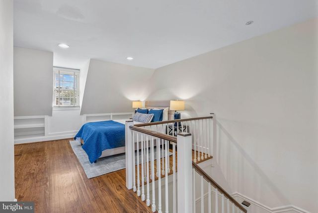 207 DELANCEY ST, Philadelphia, PA 19106
