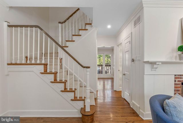 207 DELANCEY ST, Philadelphia, PA 19106