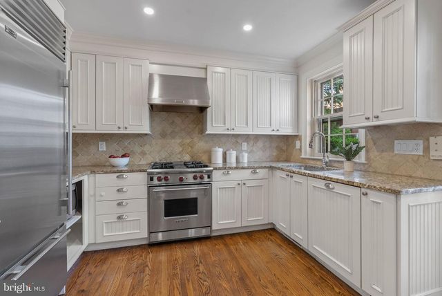 207 DELANCEY ST, Philadelphia, PA 19106