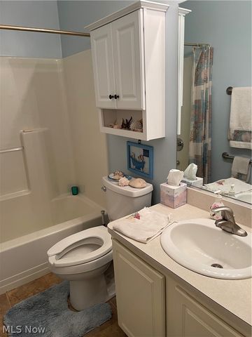 8471 Waterside Drive, Sagamore Hills, OH 44067