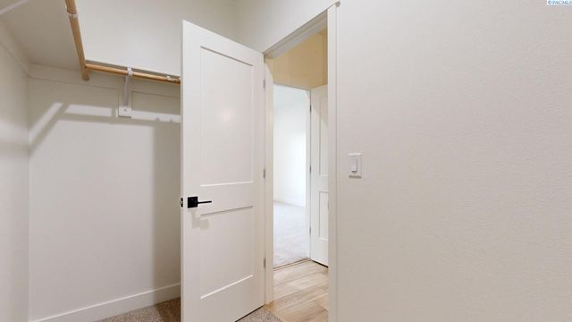 4537 Grove Court, West Richland, WA 99353