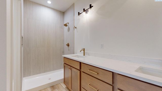 4537 Grove Court, West Richland, WA 99353