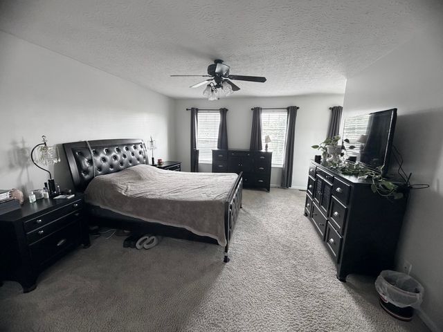 1896 Falcon Crest Circle, Hebron, KY 41048