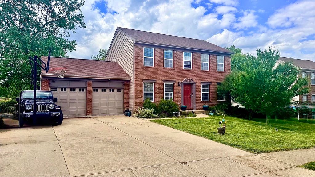 1896 Falcon Crest Circle, Hebron, KY 41048