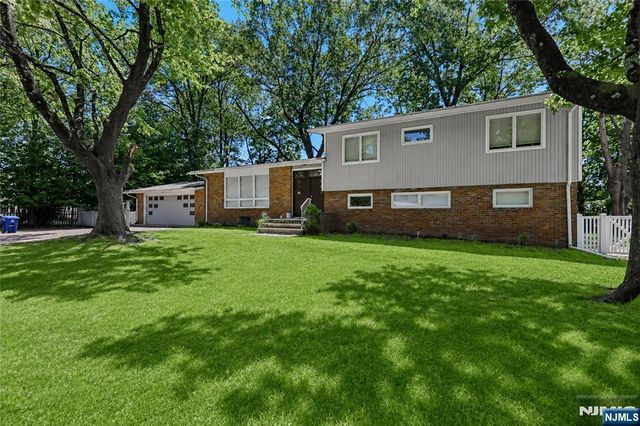 2 Monument Place, Cresskill, NJ 07626