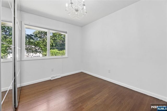 2 Monument Place, Cresskill, NJ 07626