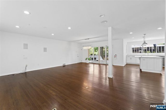 2 Monument Place, Cresskill, NJ 07626