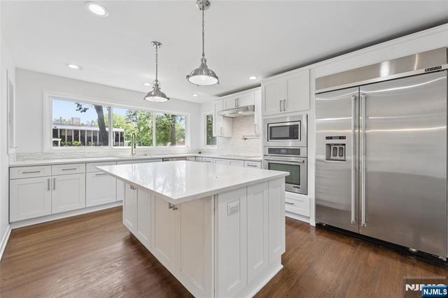 2 Monument Place, Cresskill, NJ 07626