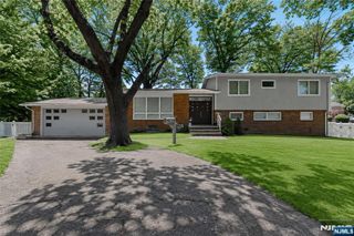 2 Monument Place, Cresskill, NJ 07626