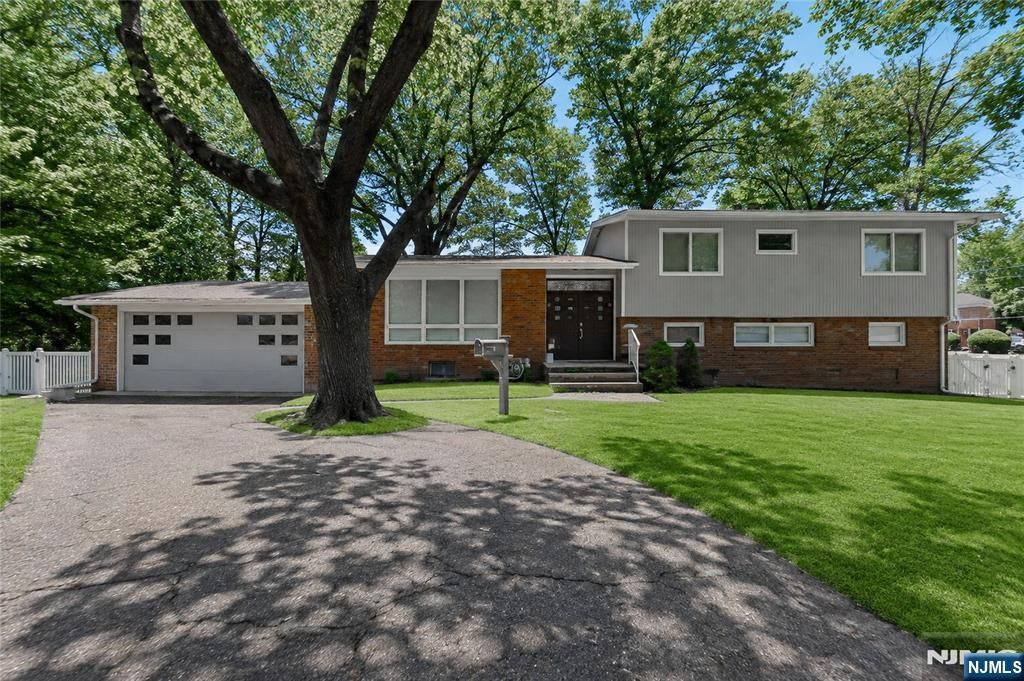 2 Monument Place, Cresskill, NJ 07626