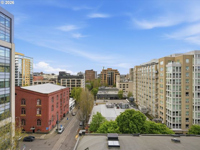 1025 Nw COUCH St, Portland, OR 97209