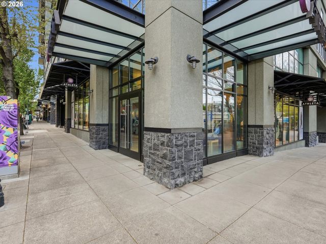 1025 Nw COUCH St, Portland, OR 97209