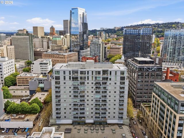 1025 Nw COUCH St, Portland, OR 97209