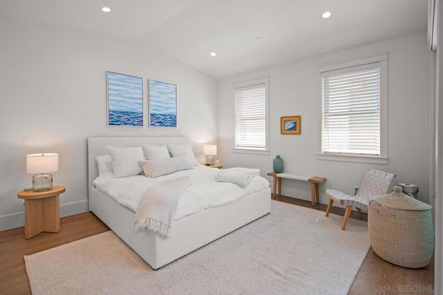 548 G Avenue, Coronado, CA 92118