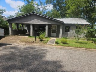 104 Hardy St, Dothan, AL 36303
